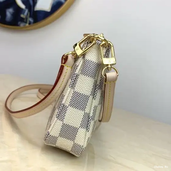 ACCESSOIRES Vuitton Louis POCHETTE 0602